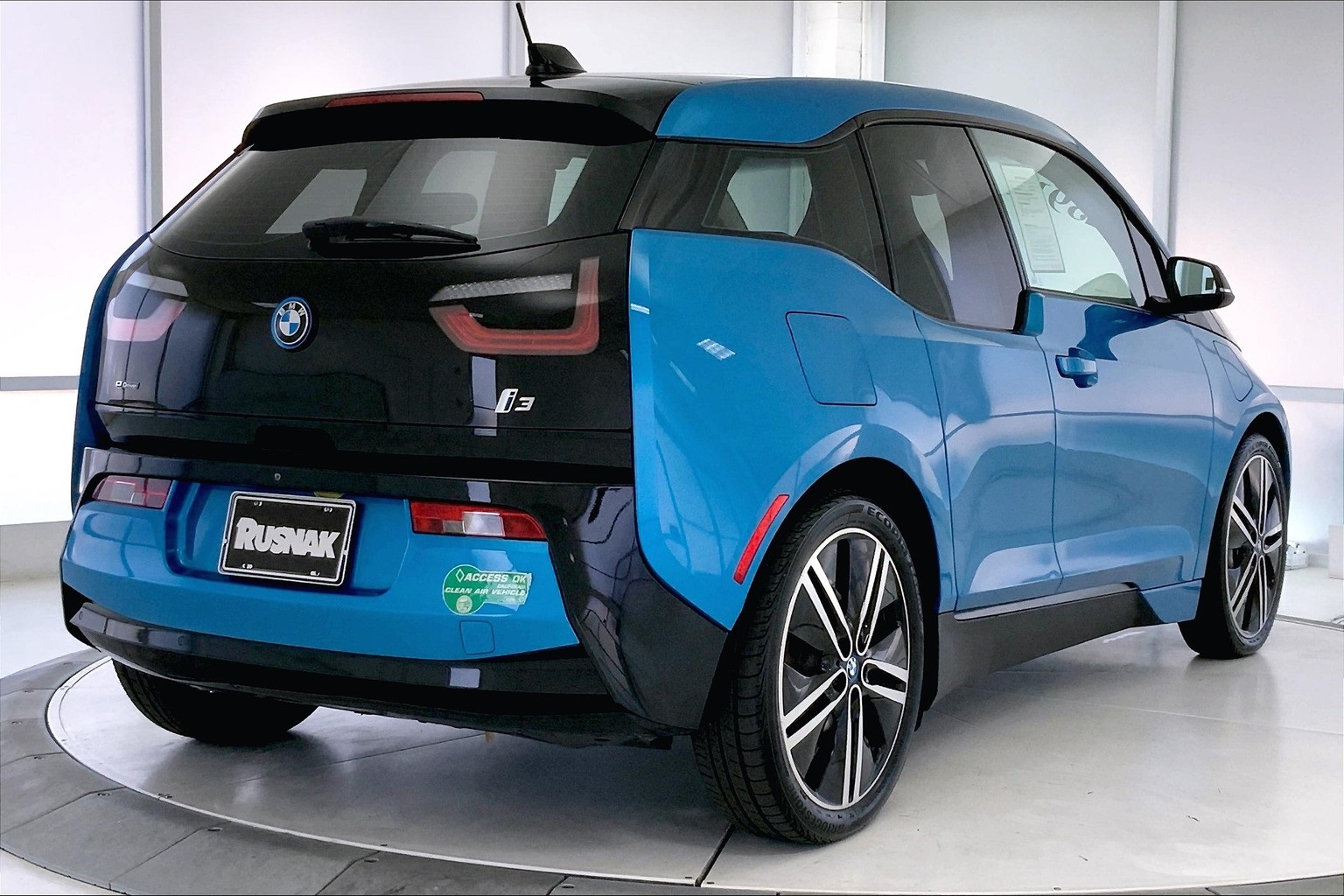 Certified Pre-Owned 2017 BMW i3 94Ah w/Range Extender 4D Hatchback in Thousand Oaks #24L00737 ...